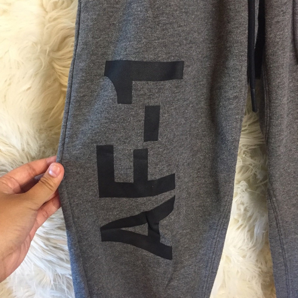 SOLD Nike Air Force-1 Gray Jogger Sweatpants - Picture 4 of 8